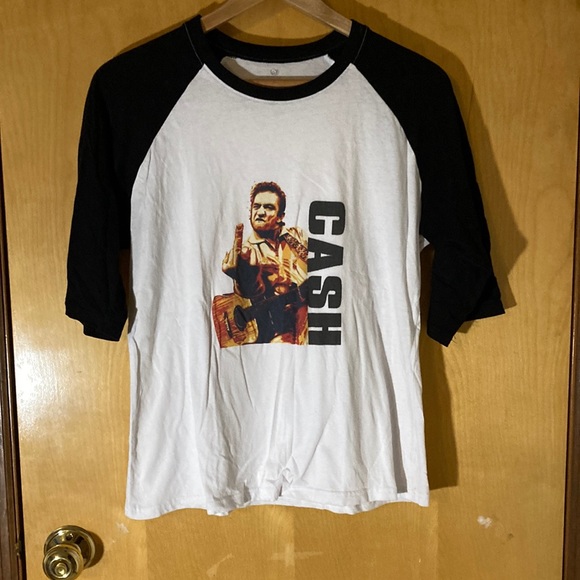 Tops - Johnny Cash tee
